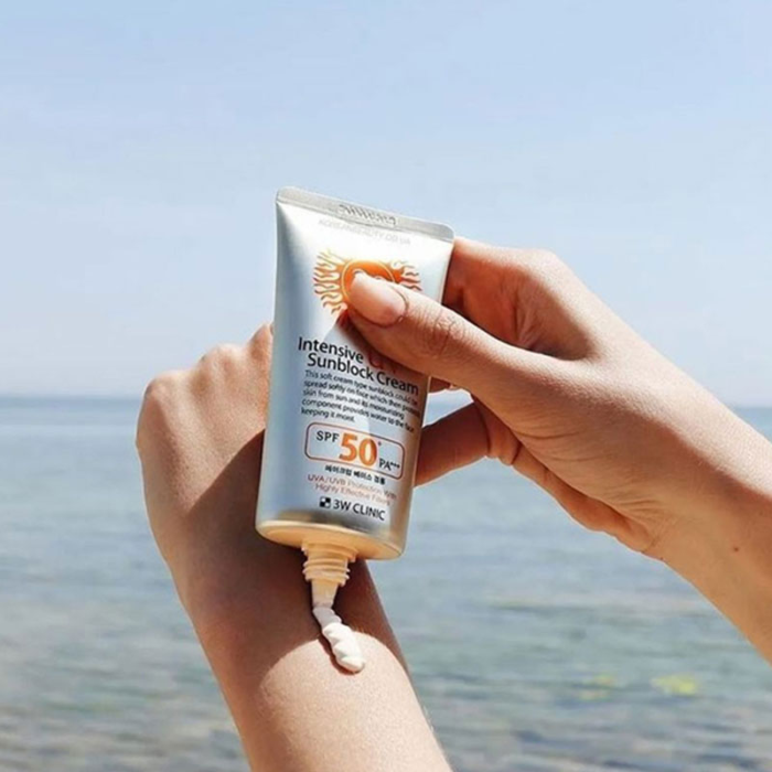 3W Clinic Intensive UV Sunblock Cream SPF50+ Pa+++ (70ml) - Image 2